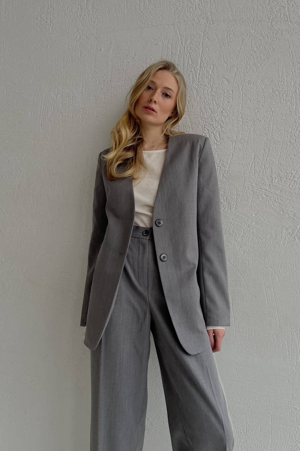 Saleonsale 0921 element. Reiko фирма жакет серый. Женский пиджак серого цвета. Ushatava серый пиджак. Пиджак серый женский House.