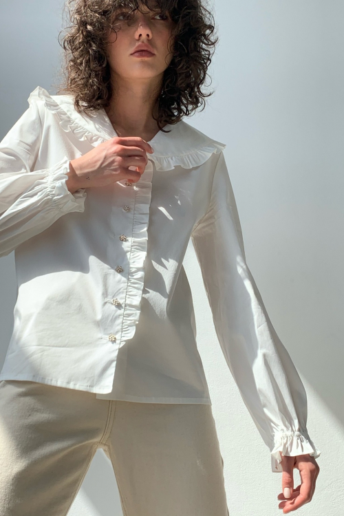 Блуза белая с воротничком 